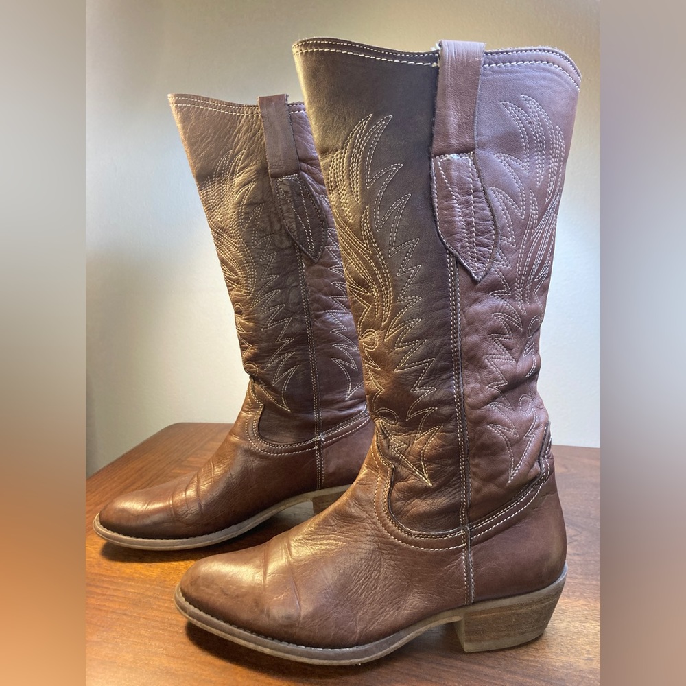 Gorgeous Buttery Soft Floppy Leather Western Boots by Scapa size 39/US 8